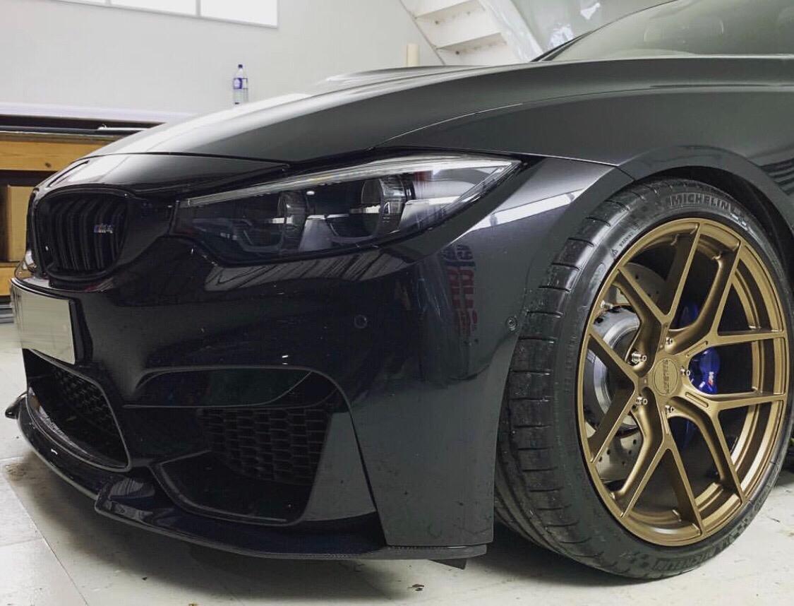 F80 M3 / F82 M4 CS Style Front Splitter